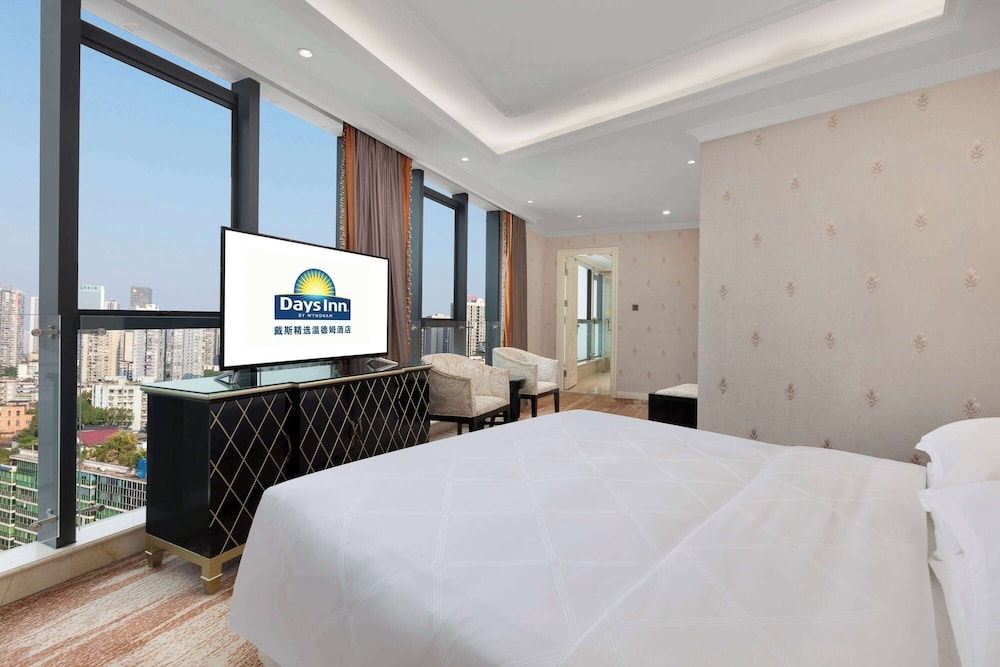 Days Inn by Wyndham Chongqing Jiulongpo 21/51
