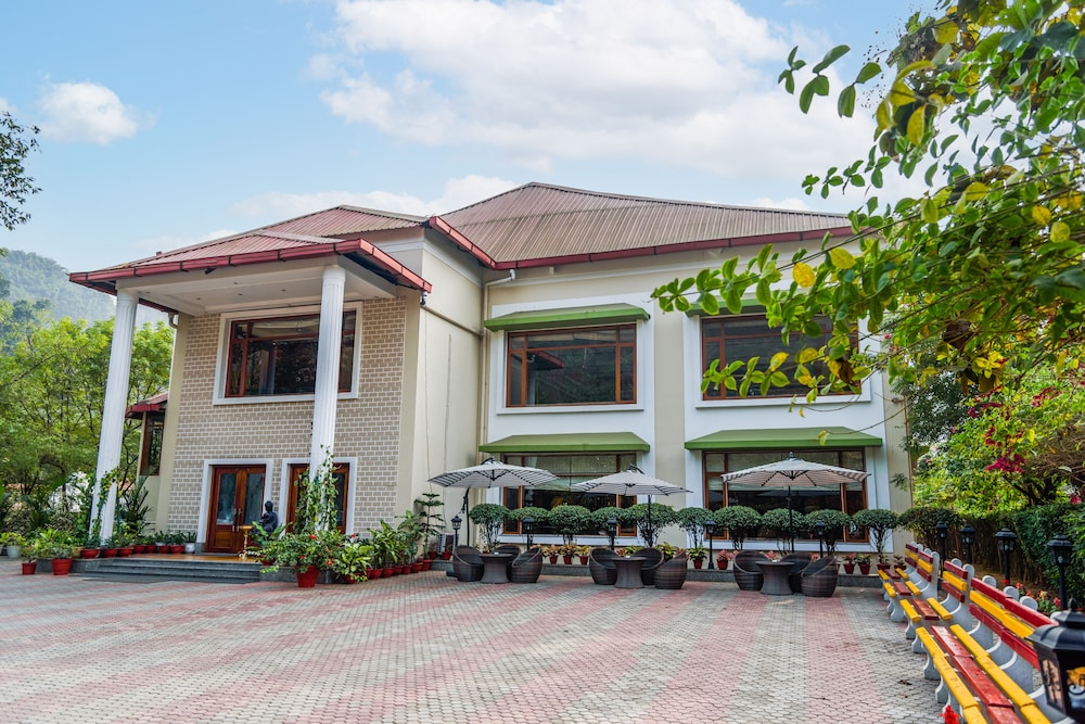 GREEN WOOD RESORT 2/50