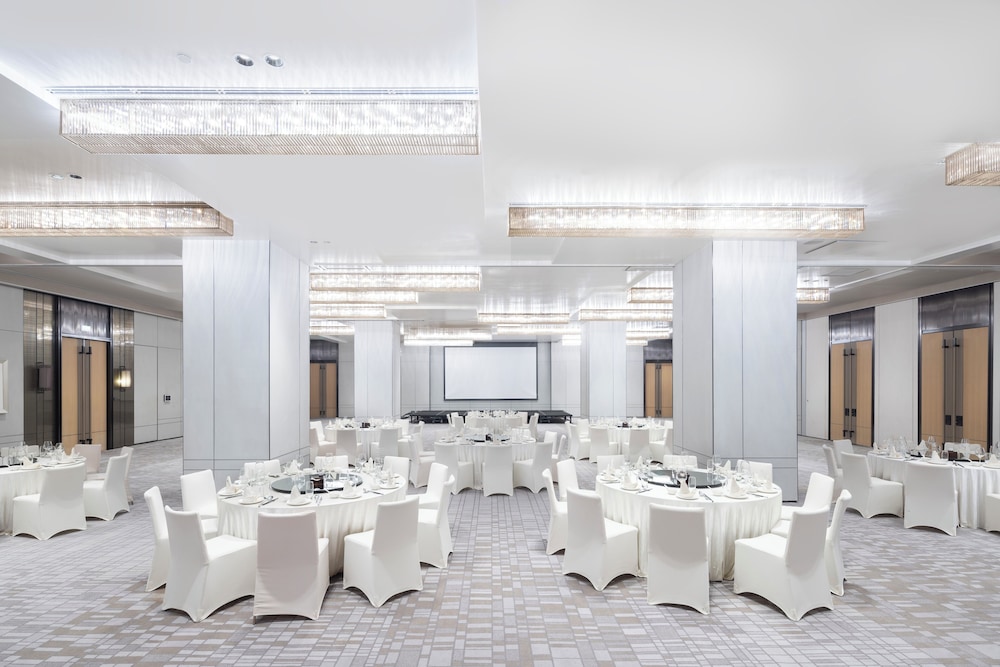 HYATT HOUSE SHANGHAI HONGQIAO CBD 61/66