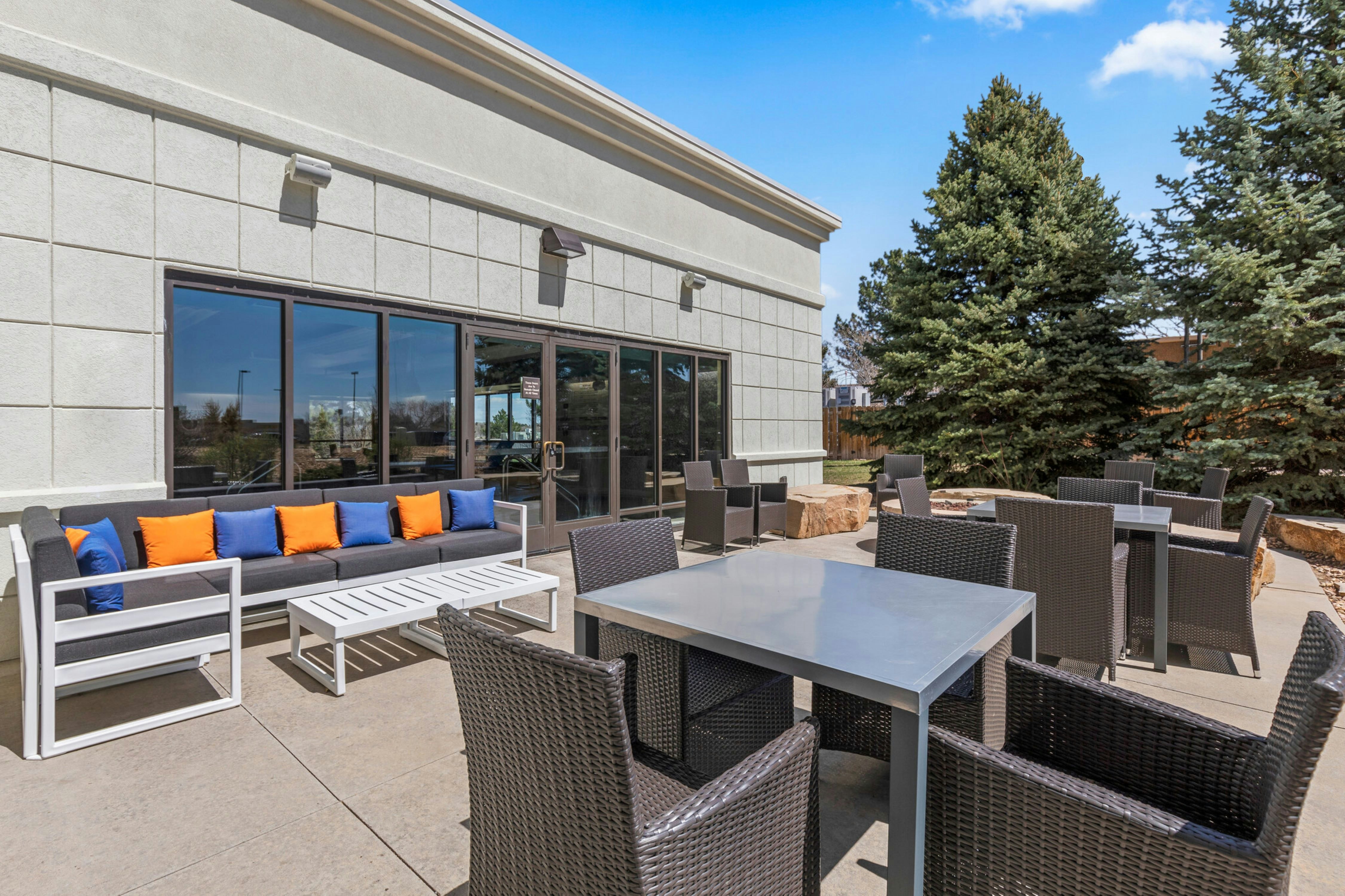 Hampton Inn & Suites Greeley 19/28