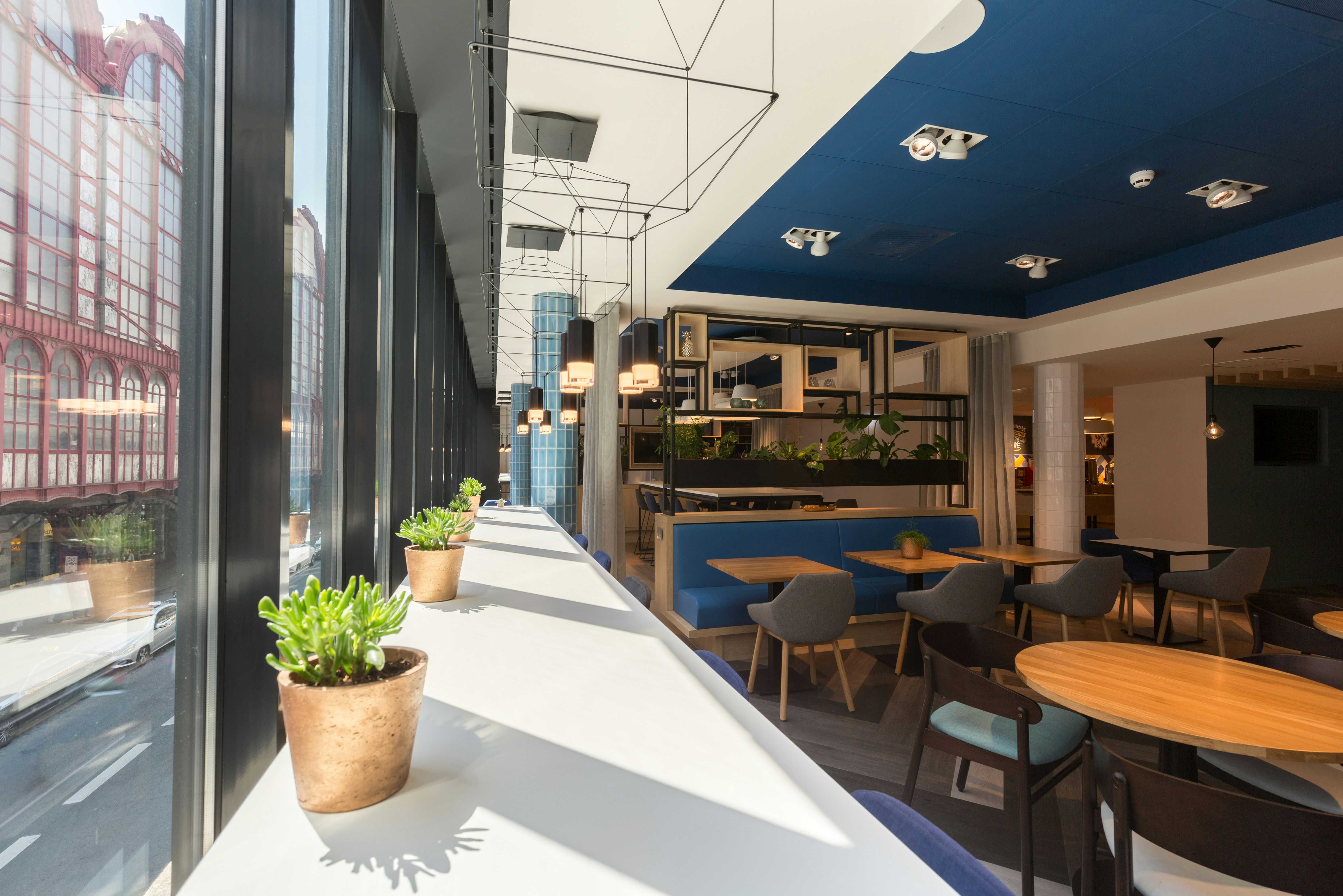 Hampton by Hilton Antwerp Central Station 40/57