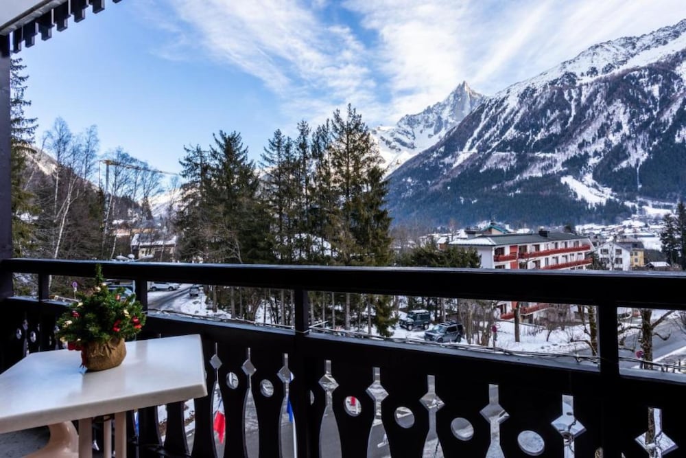 Les Balcons Du Savoy 4/50
