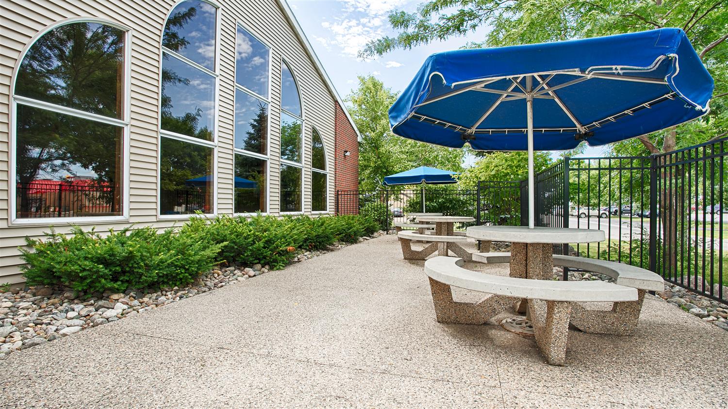 Best Western Alexandria Inn 32/33