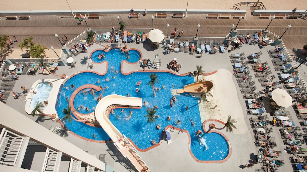 Holiday Inn Hotel And Suites Ocean City 71/78