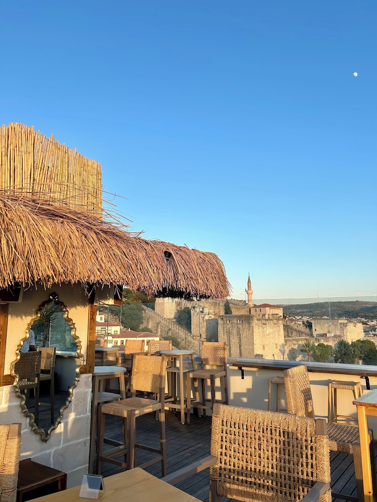 Ertan Hotel Cesme 48/63