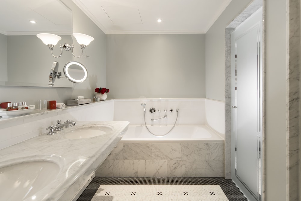 Schlosshotel Kronberg Hotel Frankfurt 5/50