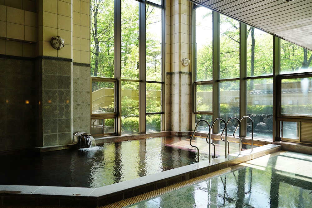 HOTEL BLANCVERT NASU 35/71