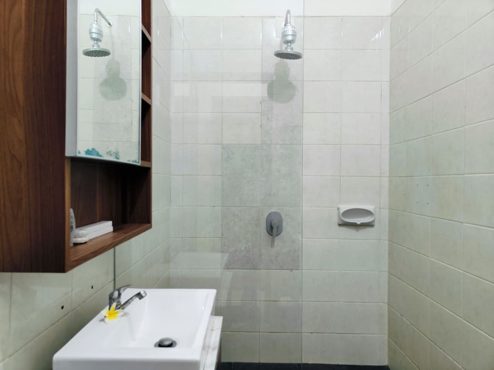 Ashana Hotel Uluwatu 50/50