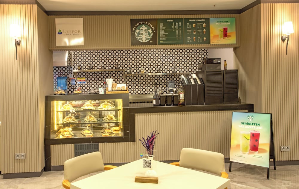 First Joy Hotel 31/49