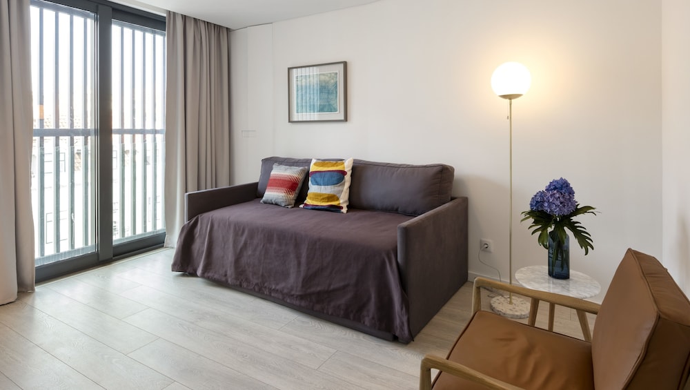 Lisbon Serviced Apartments Parque 49/66
