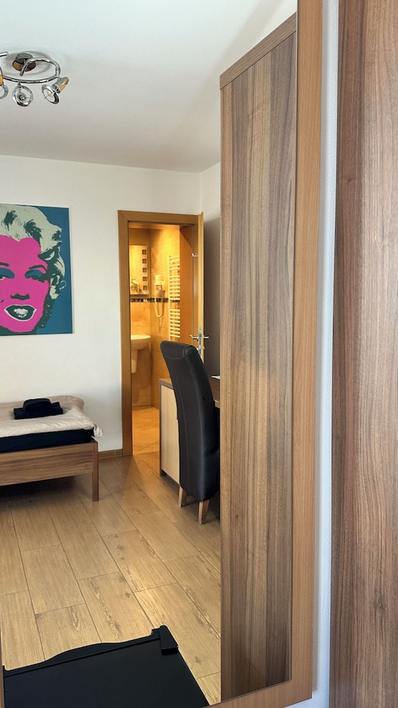 Garni Hotel Muza 7/50