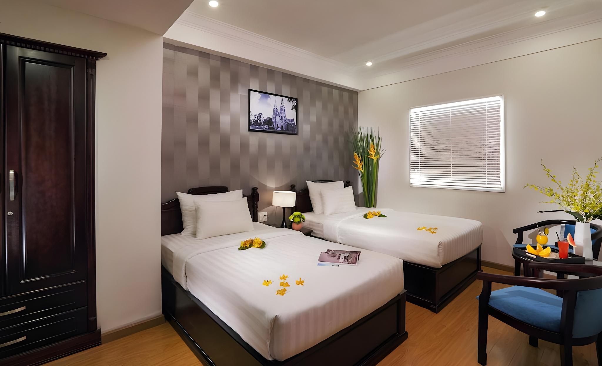 Deluxe, Twin Beds