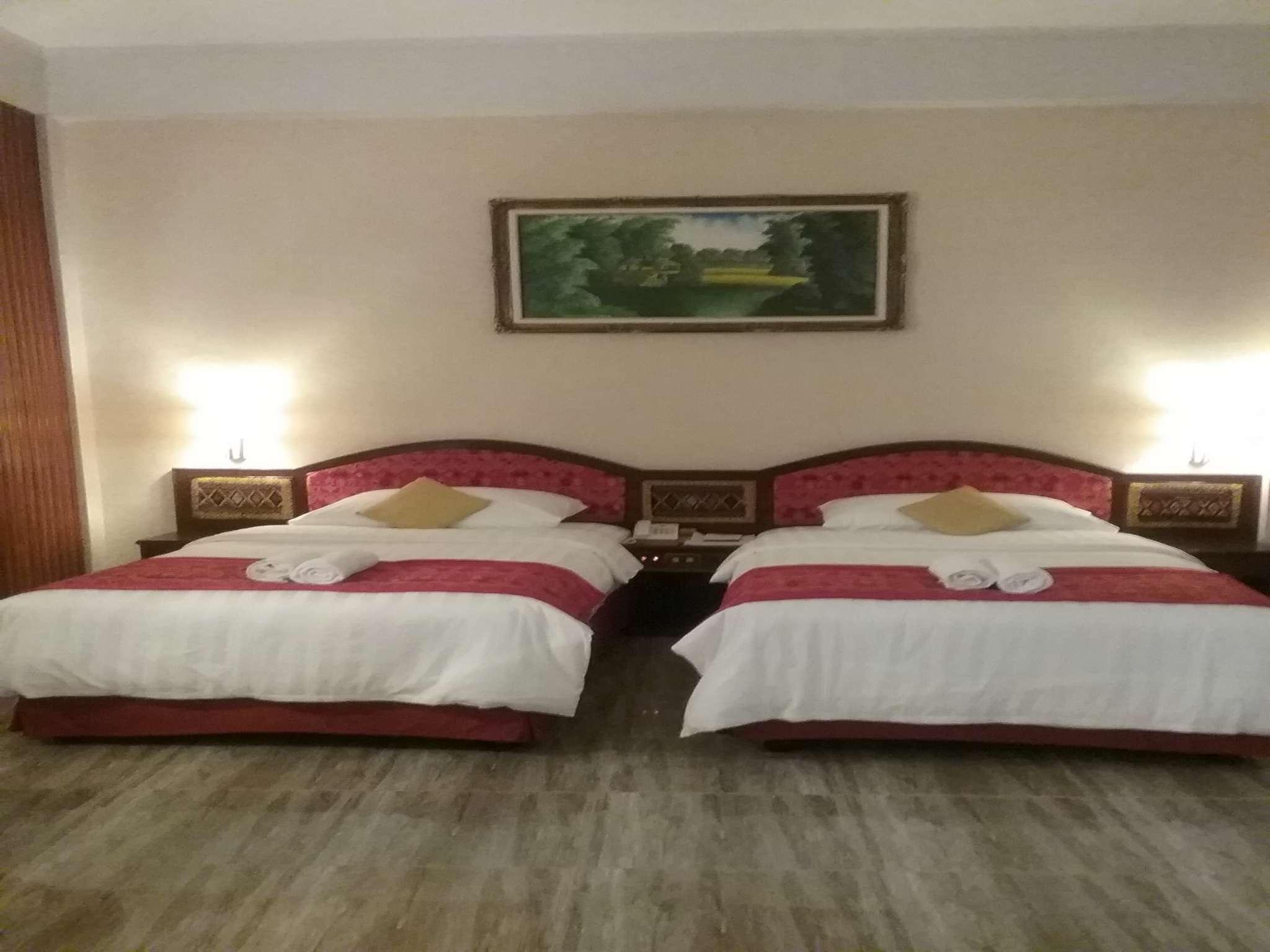 Parapat View Hotel 8/15