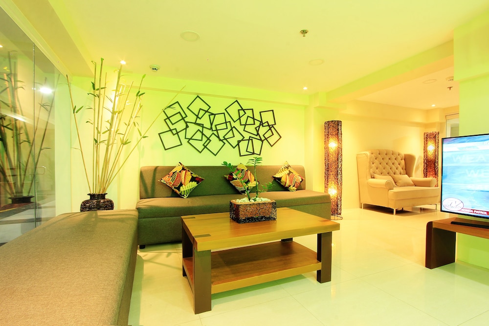Emerald Boutique Hotel 35/55