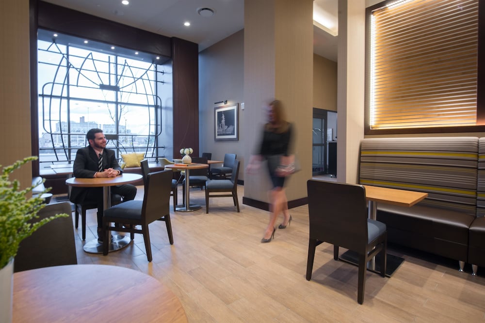 Hampton Inn and Suites Washington DC Navy Yard 49/55
