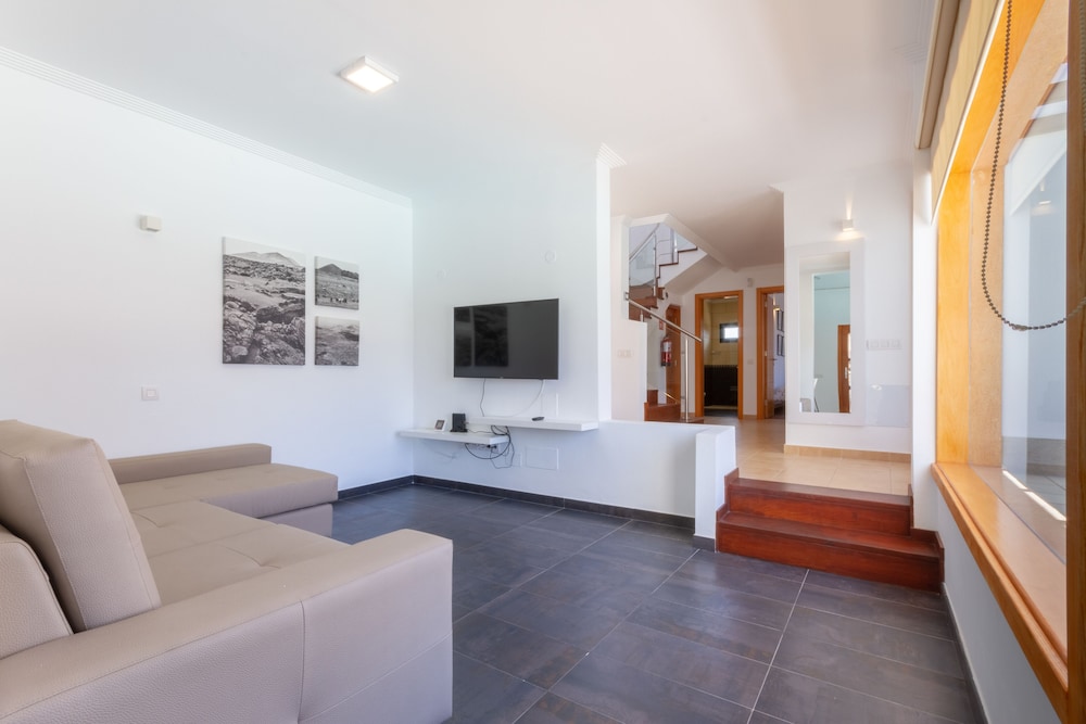Playa Blanca Beach Mate 19/36