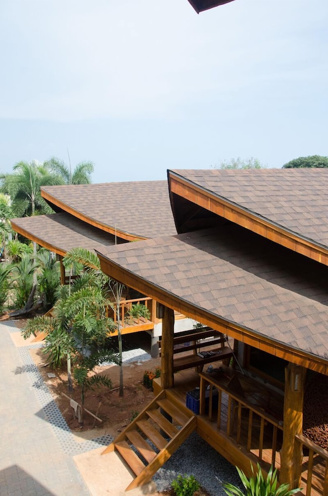 Tique Series Boutique Resort 4/33