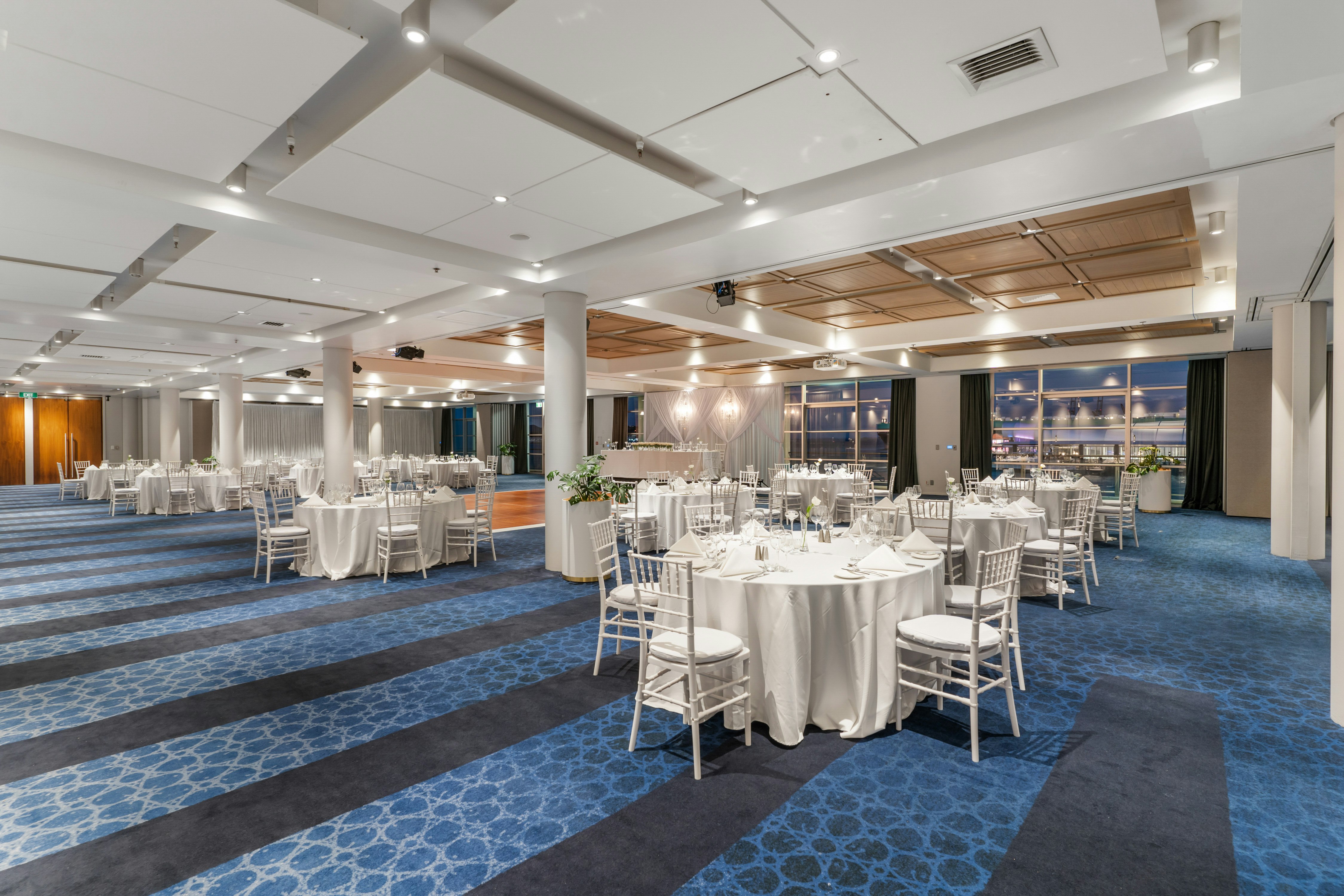 Hilton Auckland 62/78