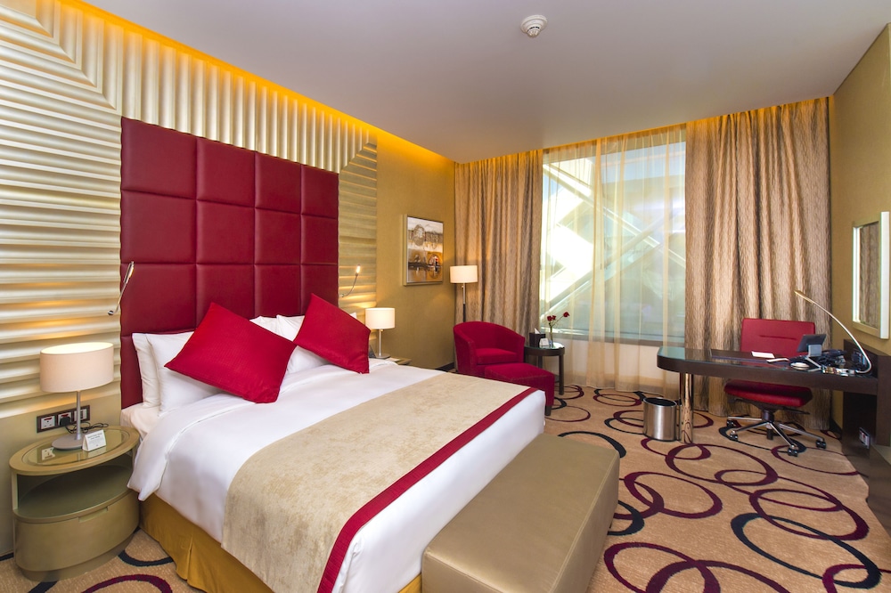 STANDARD, KING BED