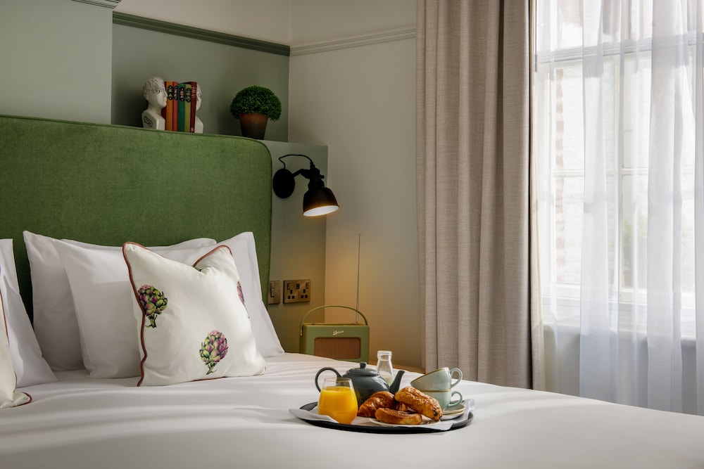 PREMIER, DOUBLE BED