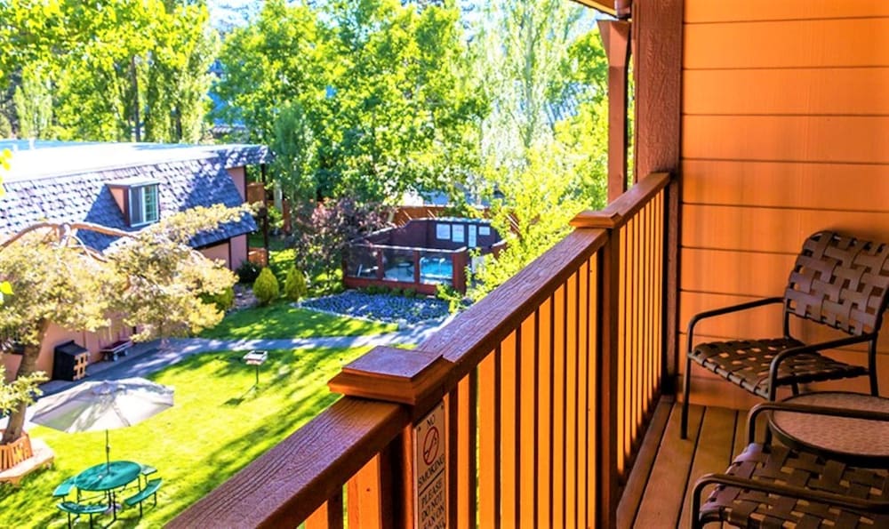 Tahoe Beach Ski Club 54/74