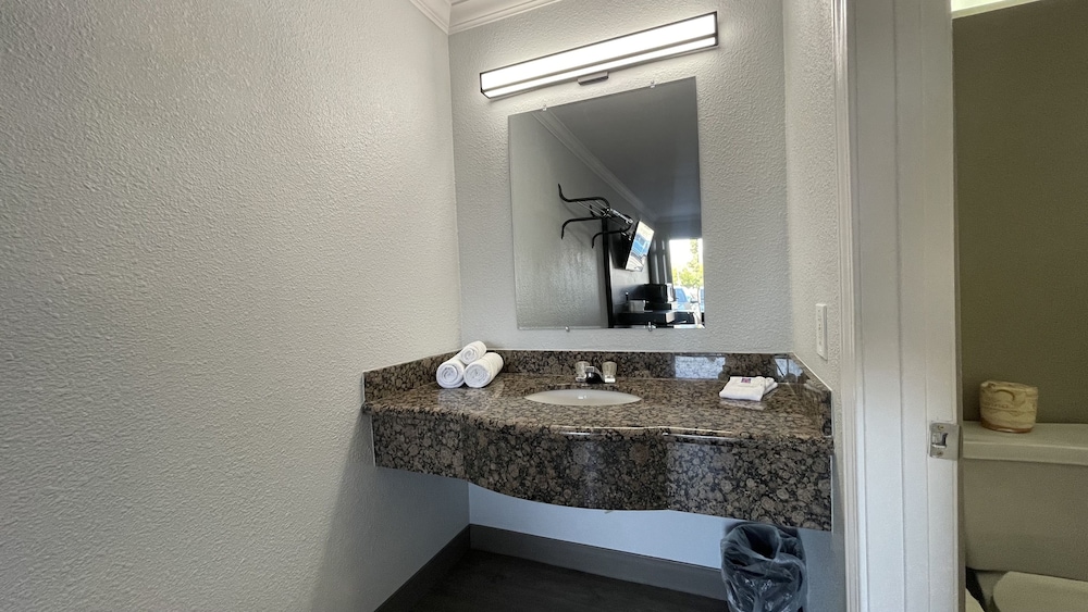 Motel6 Pico Rivera, CA - Los Angeles 9/60
