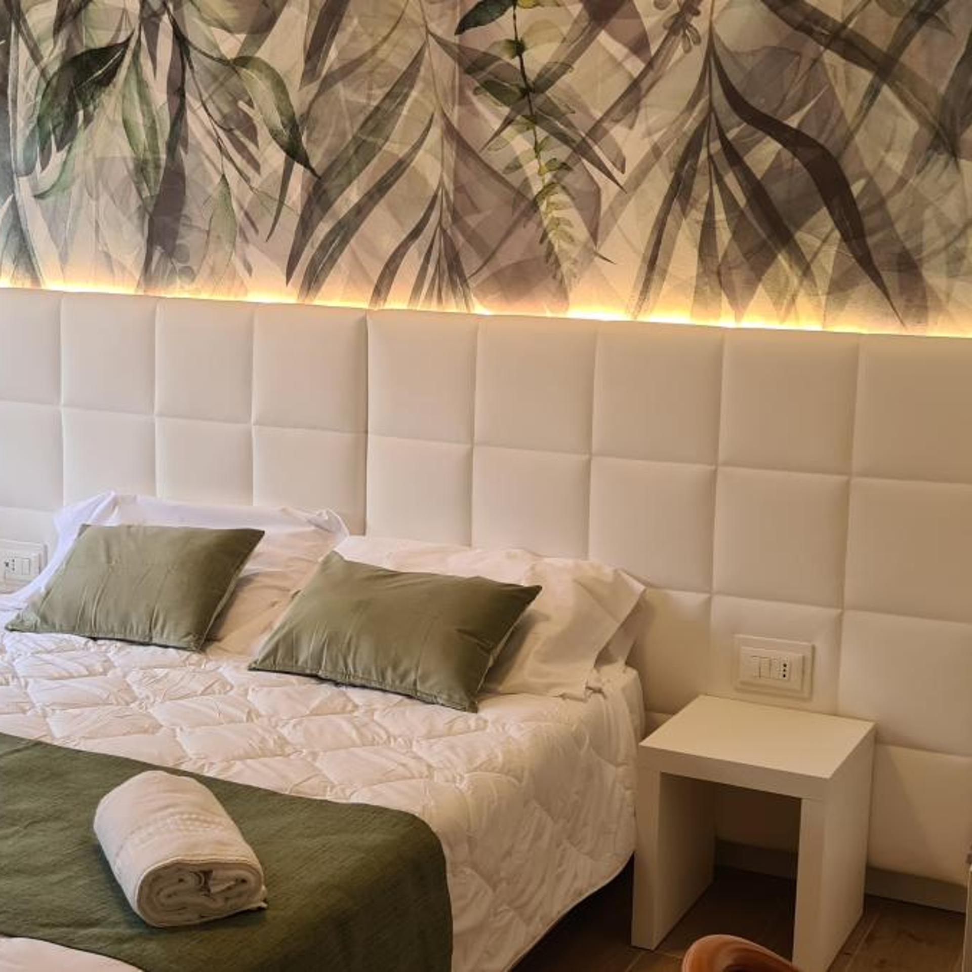 Hotel Eros 29/50