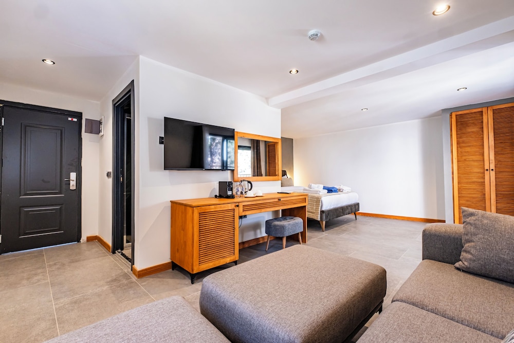 Isolina Hotel 43/59