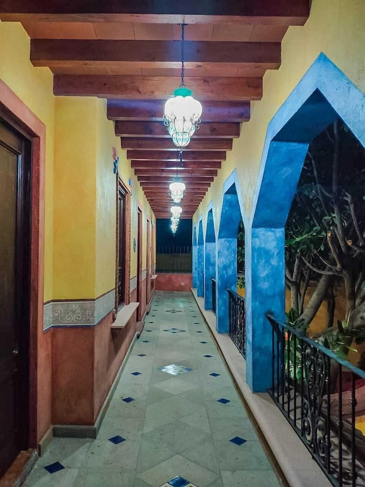 Hotel Boutique Santo Cuervo 35/50