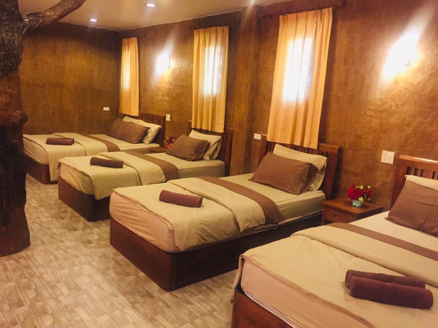 Family, 2 Double and Twin Beds