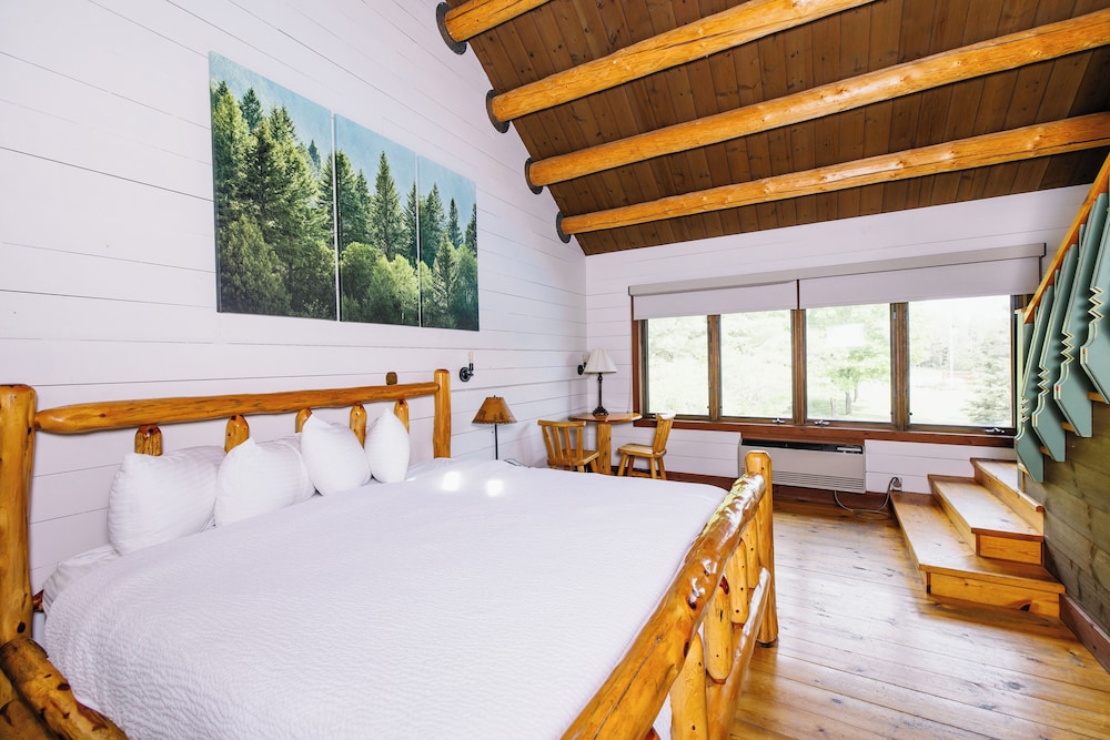 Loft, Lodge, King and Queen Bed, Forest View
