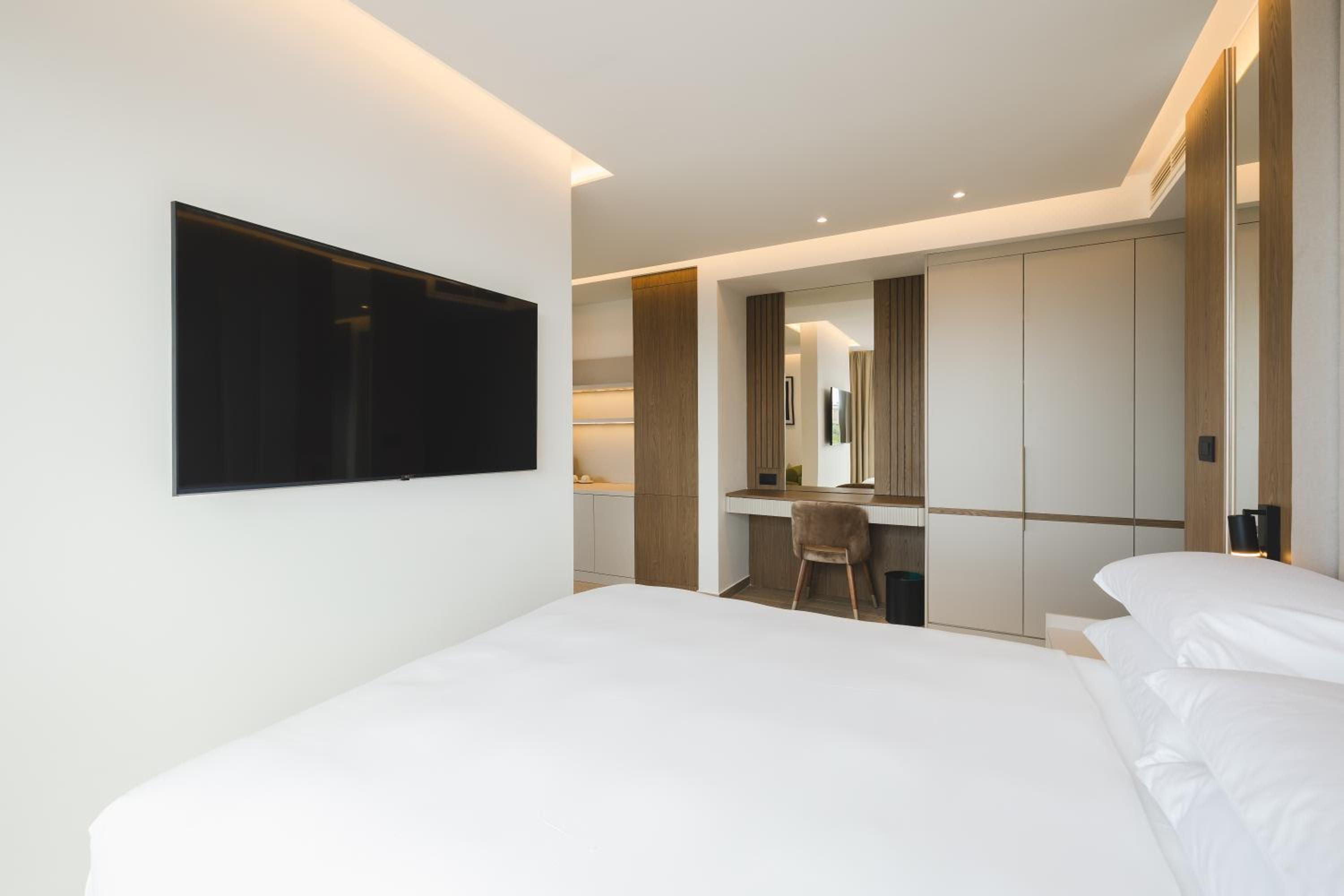 جناح جونيور، Radisson Resort Ruza Vjetrova 4/10