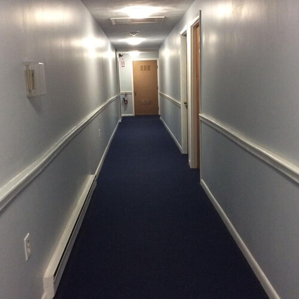 Wickford Motor Inn 8/53