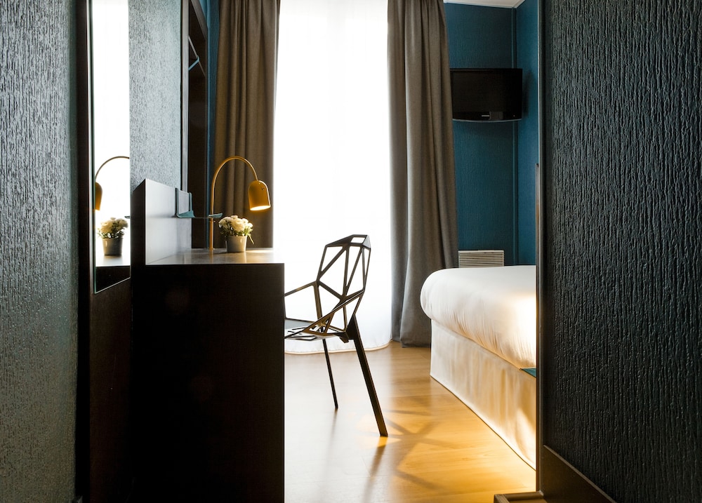 Hotel Daval 32/47