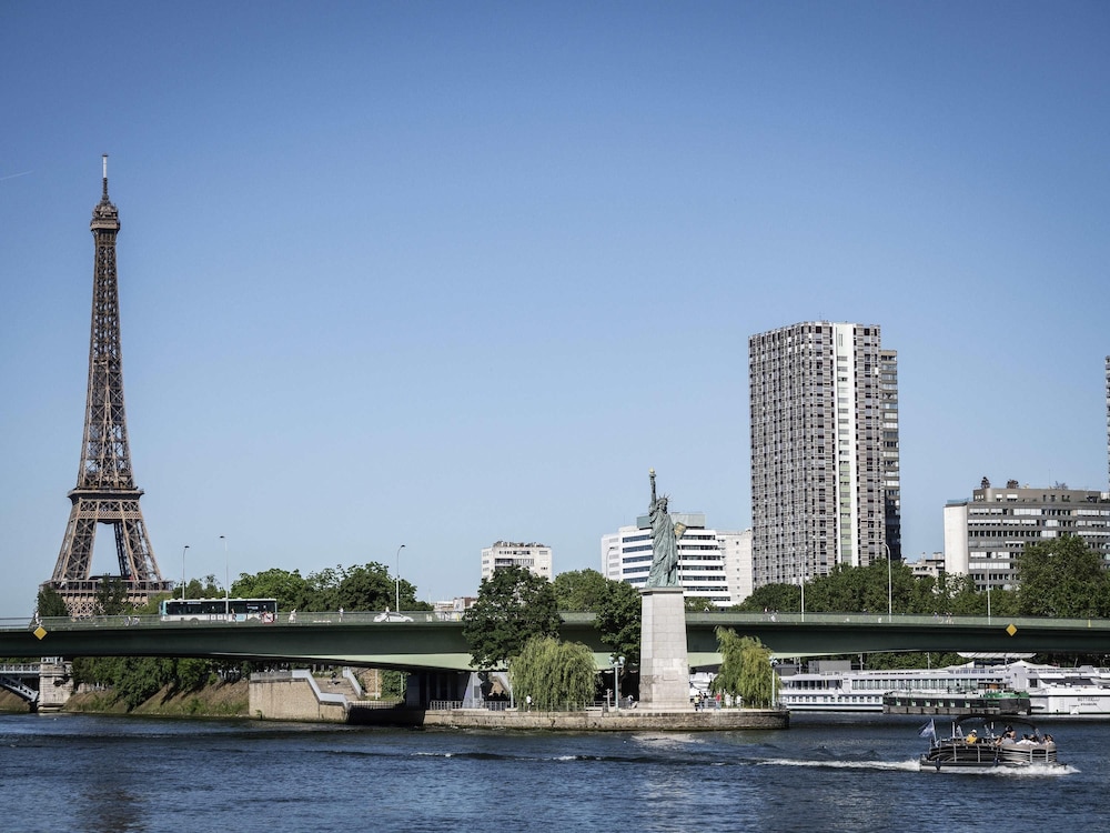 Hotel Mercure Paris Centre Tour Eiffel 43/49