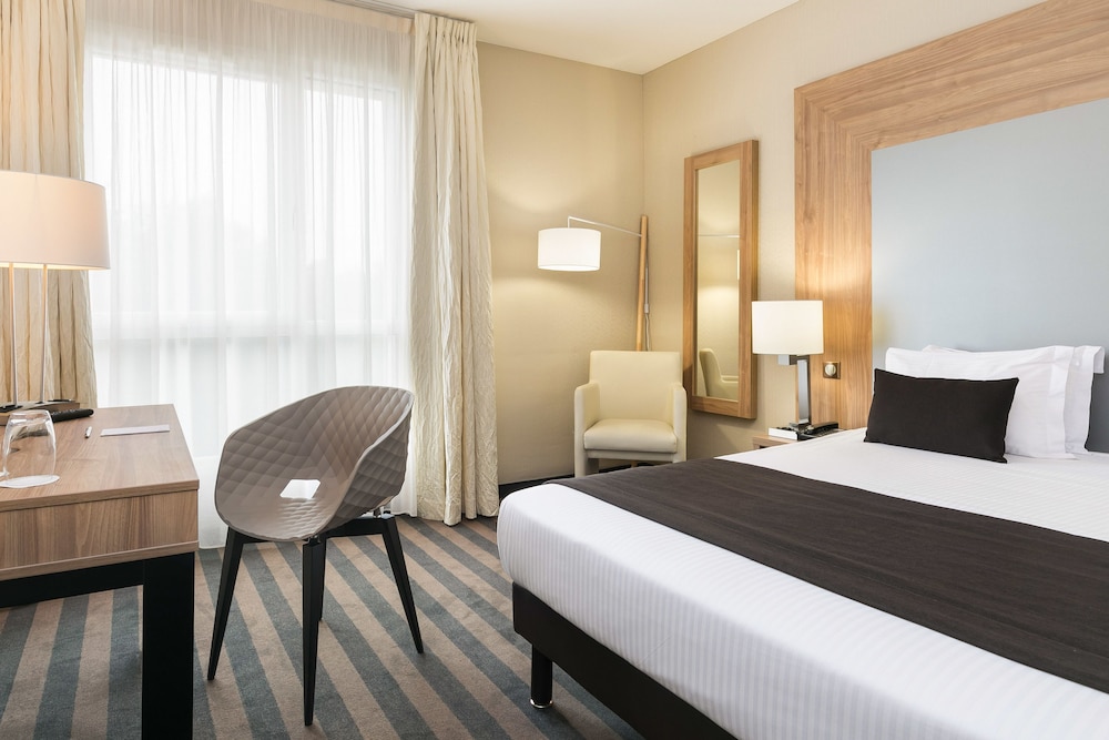 7 HOTEL AND FITNESS 18/72