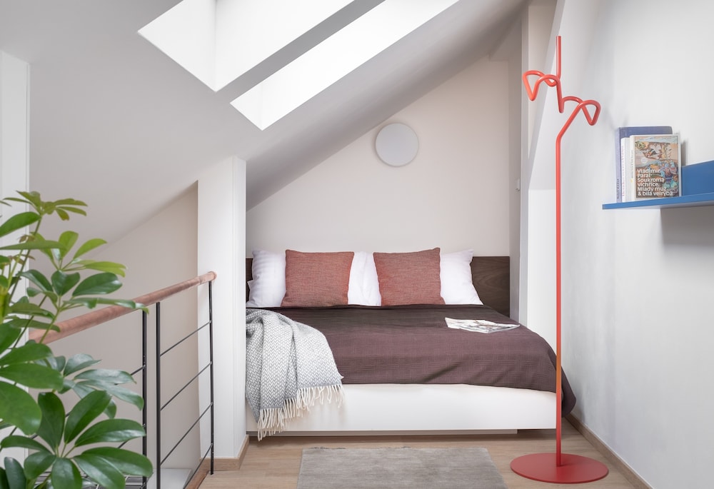 City Nest Apartments by Adrez Living 8/49