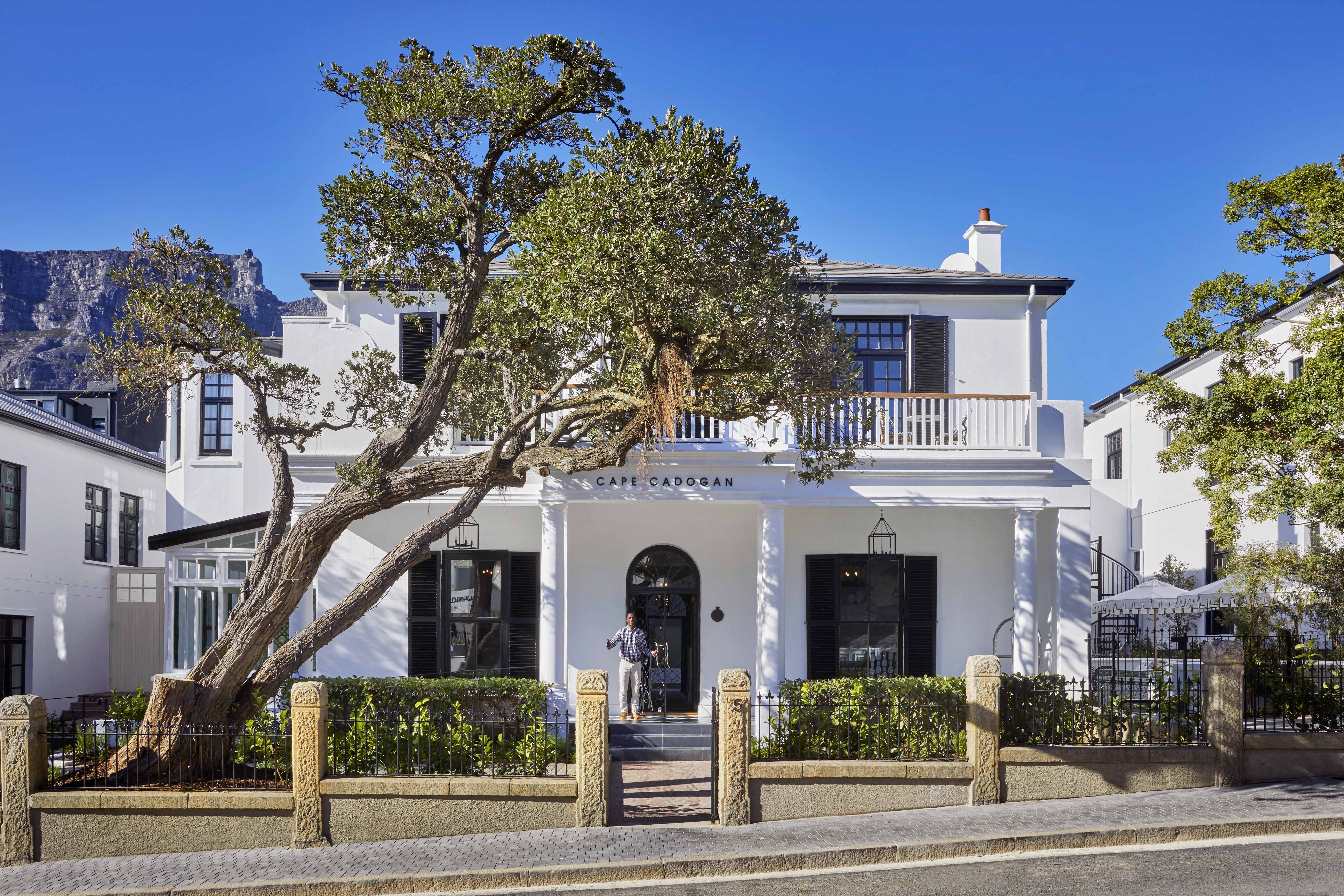 Cape Cadogan 2/41