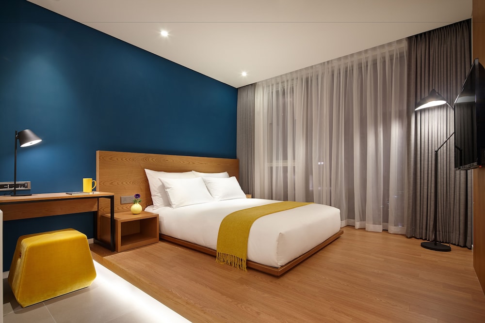 STANDARD, DOUBLE BED