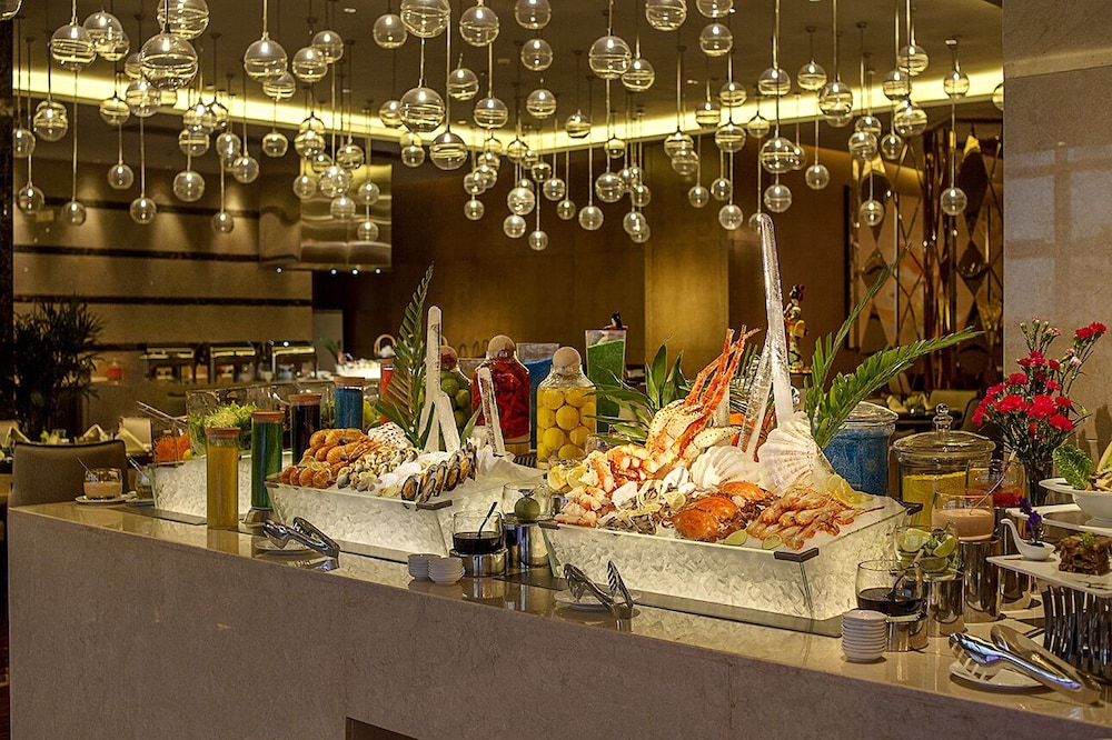 Crowne Plaza Yiwu Expo 20/50
