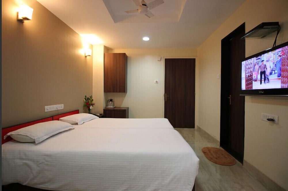 Hotel Airlines International 8/22