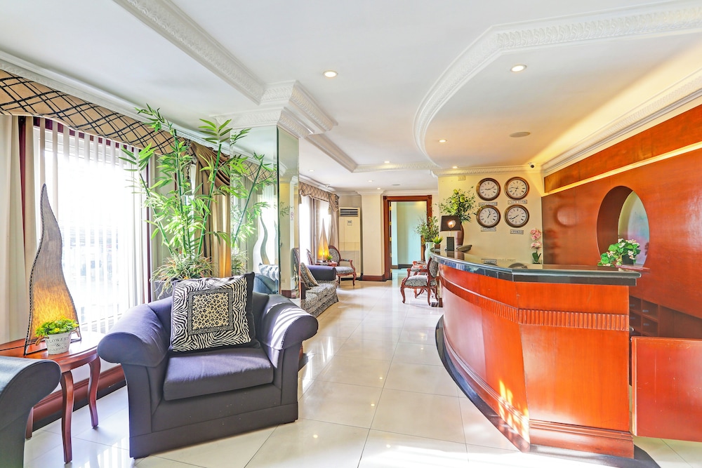 Townhouse OAK Makati Manila Near PNR Pasay Evangelista formerly VIP Suites 12/47
