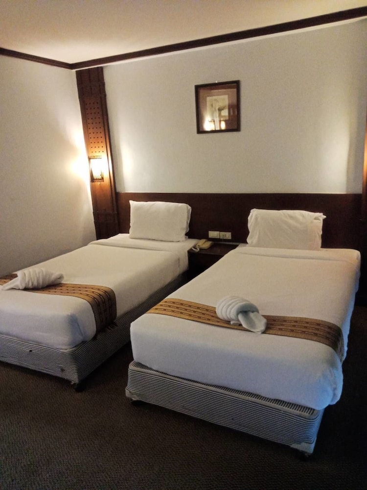 Neo Hatyai Hotel 17/37