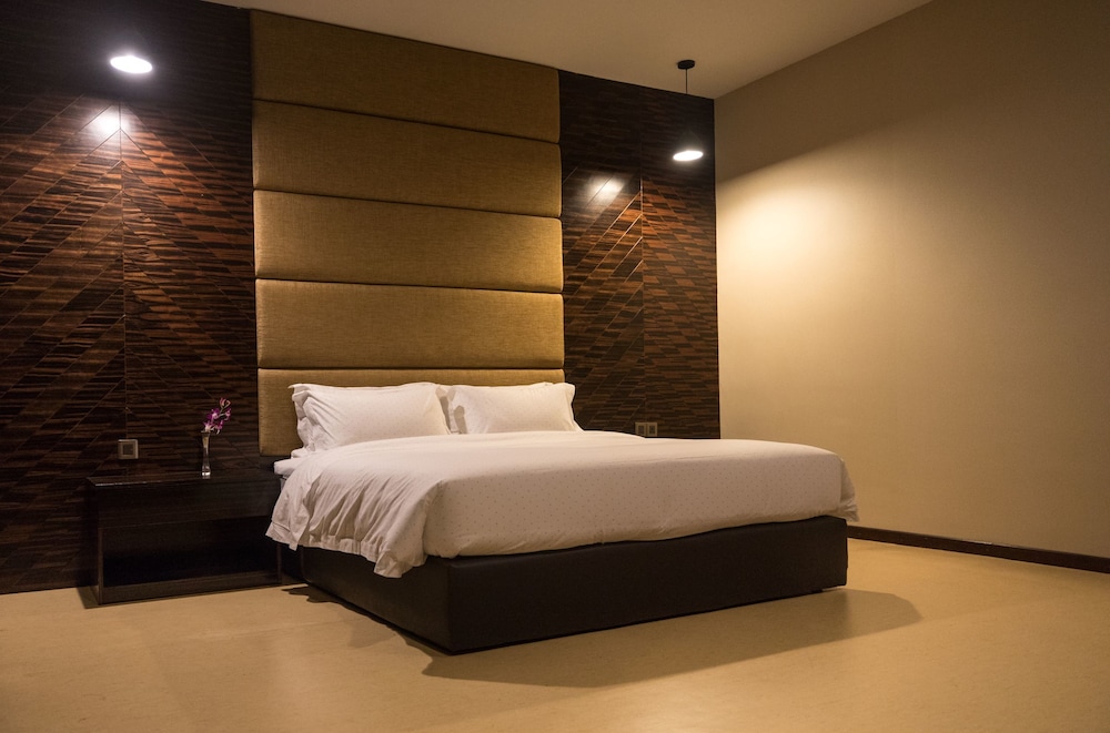 3-Plus Hotel 19/44
