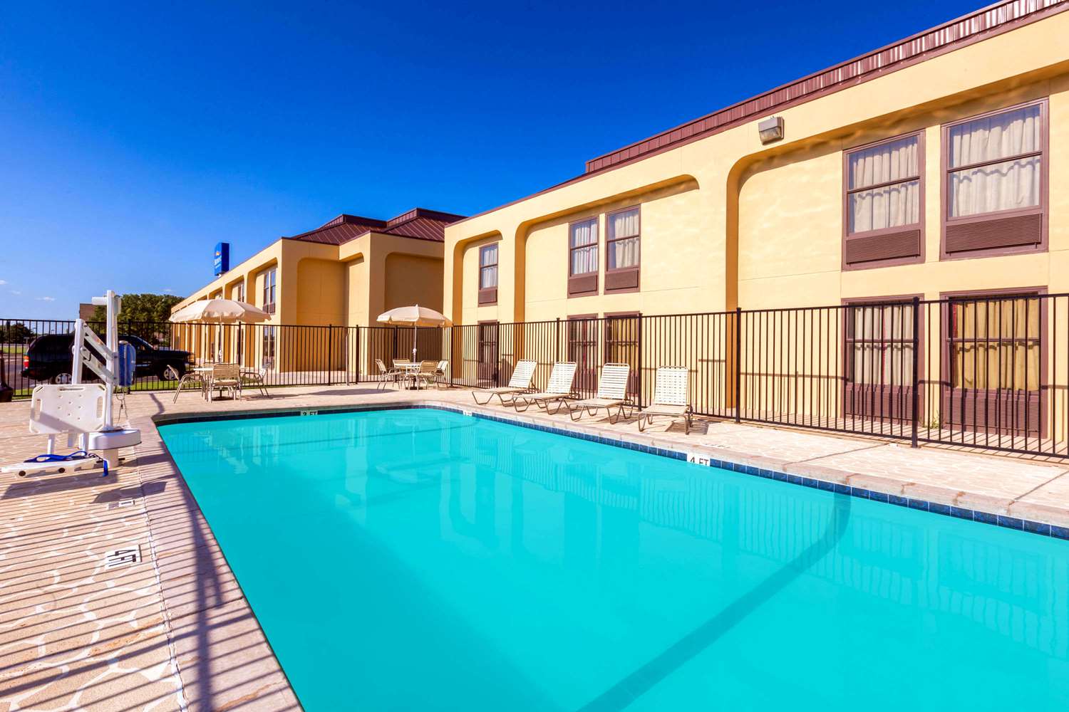 Baymont By Wyndham Amarillo East 4/11
