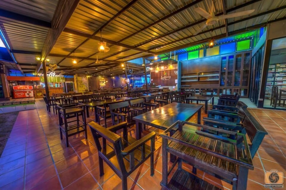 The Laekhong River Resort 13/18