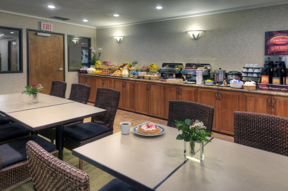 Maple Tree Inn 31/40