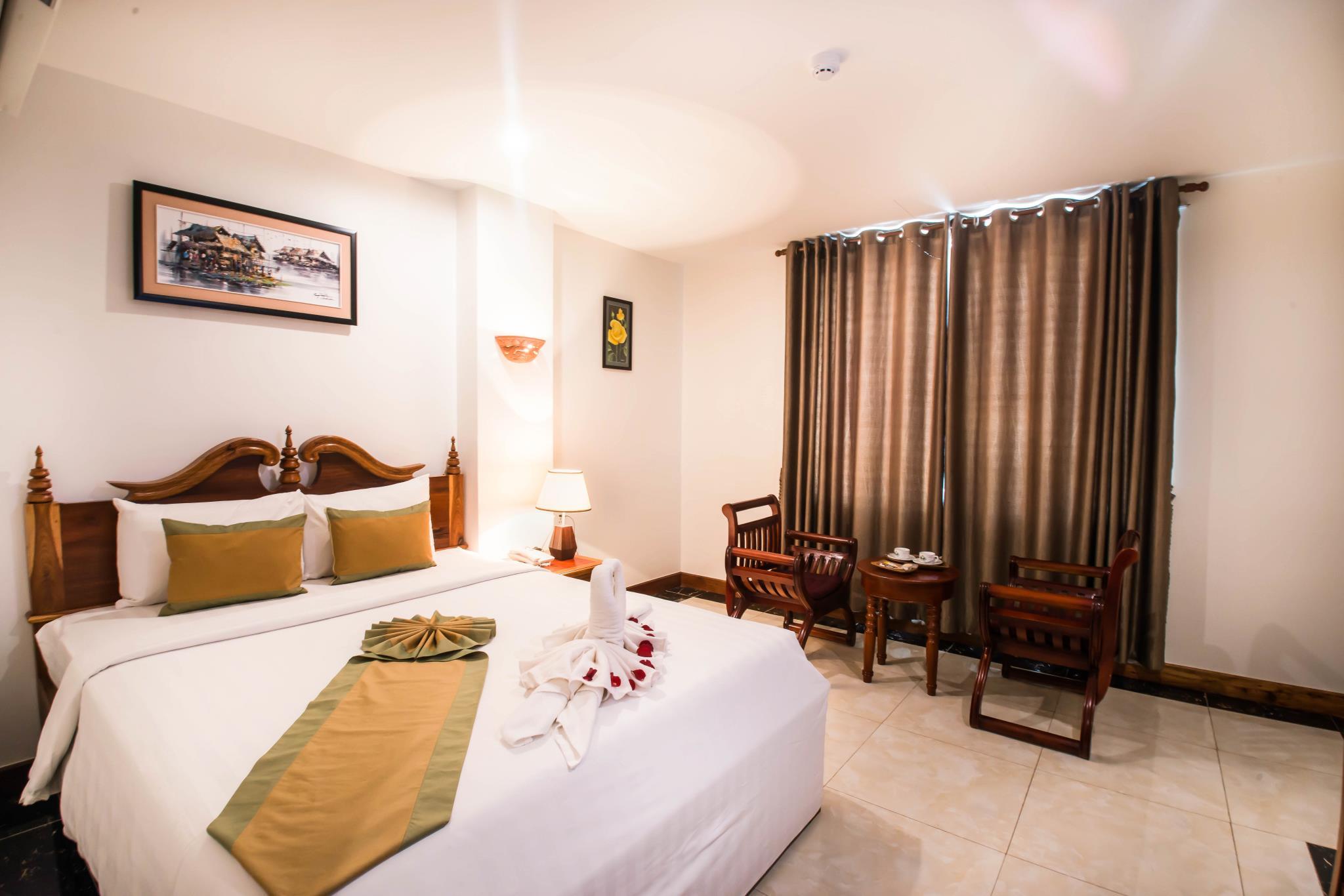 Deluxe, Twin Beds