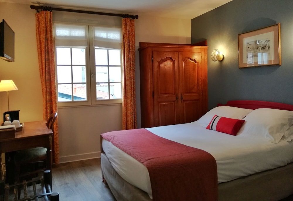 Hotel La Marisa 34/70