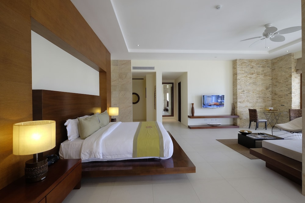 KANDAYA RESORT 16/76